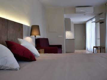 Aparthotel K Figueres  Luaran gambar